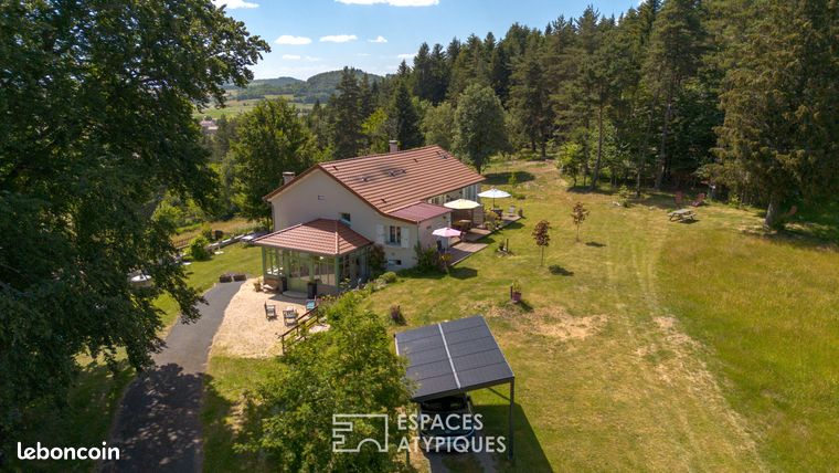 Propriété 10 pièces 235 m²