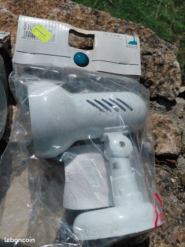 Spot (image 1)