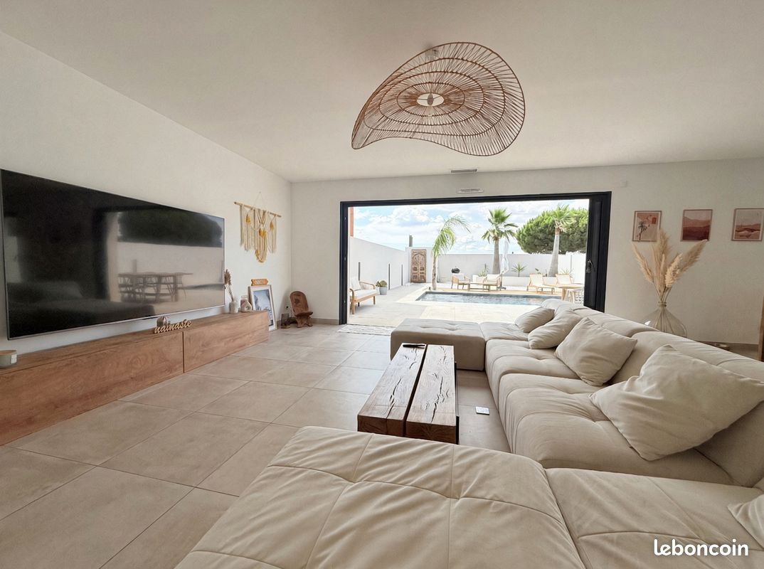 Villa contemporaine 2024 à 700 m de la mer • Piscine • Sans vis-à-vis (image 19)