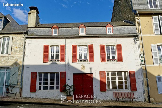 Maison de ville 7 pièces 240 m²
