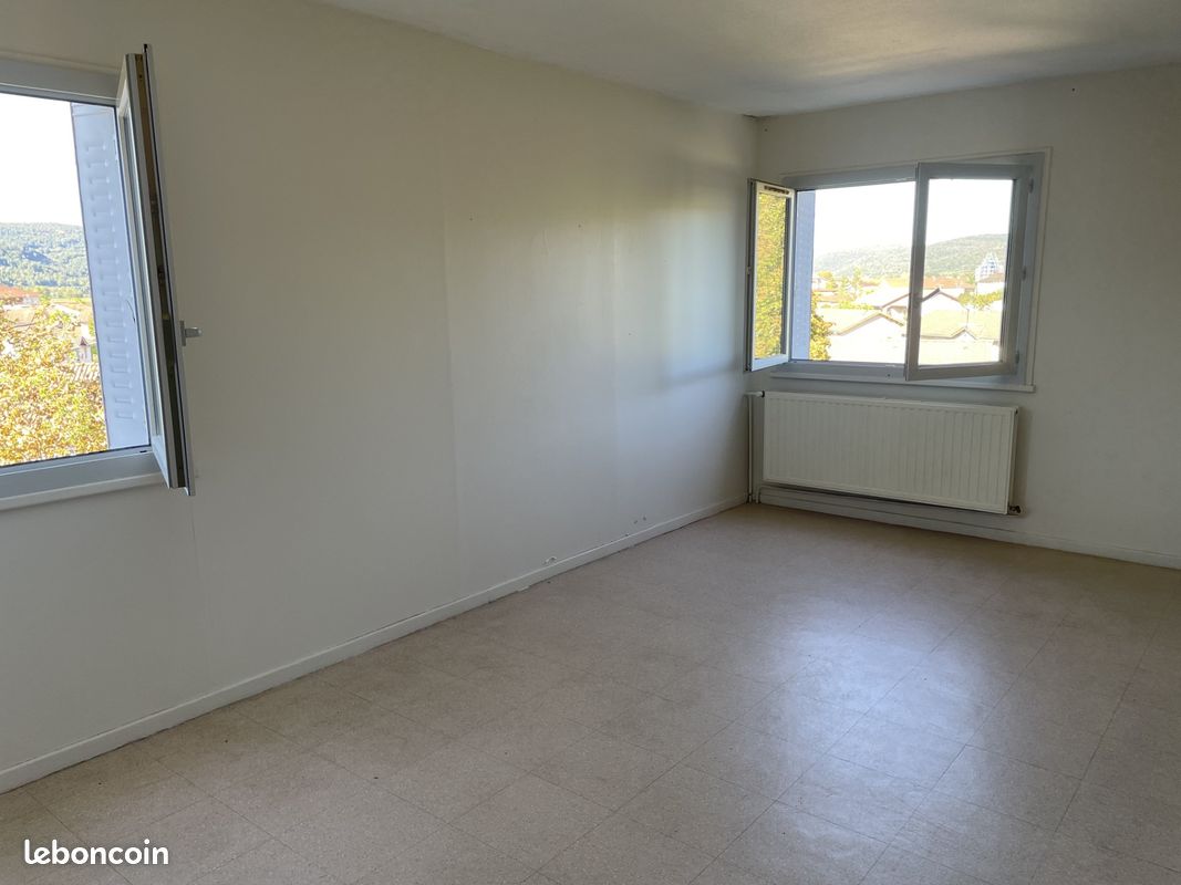 Appartement 4 pièces 74 m² · à Izernore · 74 m² · 700 €/mois