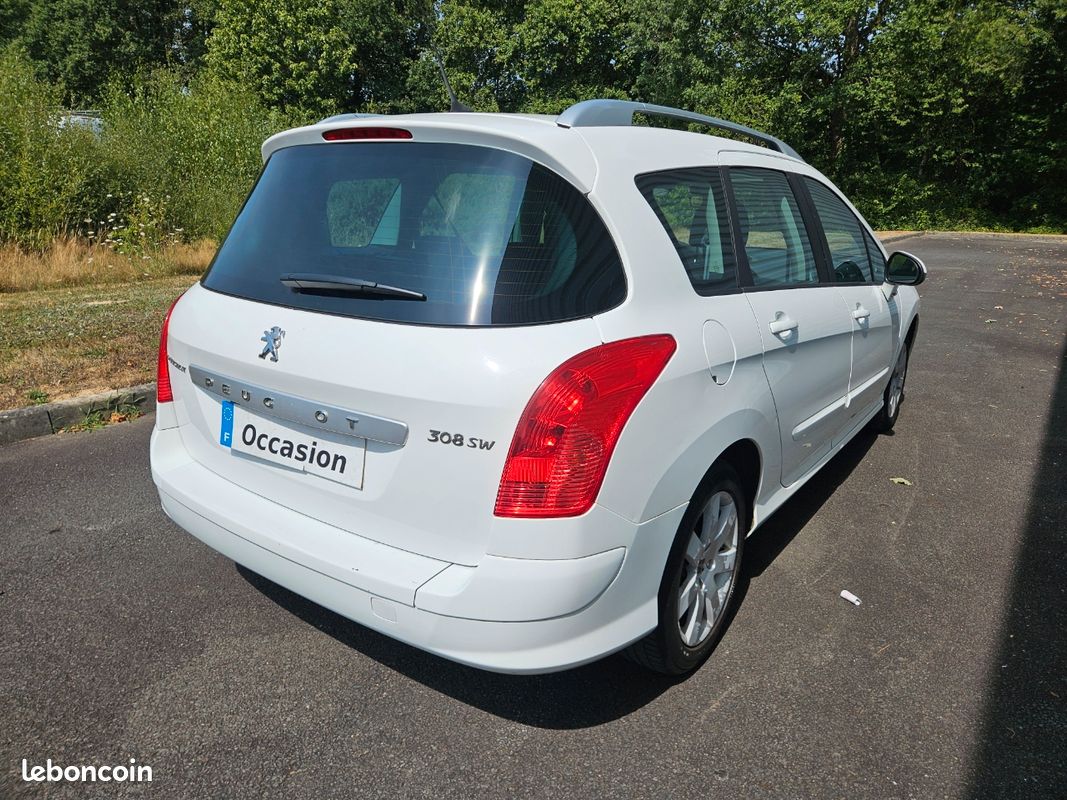 Peugeot 308 SW 1.6 HDi 90 CV Premium Pack – Toit Panoramique – CT OK - Révisé ✅️ (image 4)
