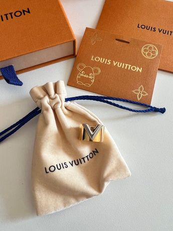 Bague femme d'occasion Louis Vuitton ton or métal US taille 5,5 UE