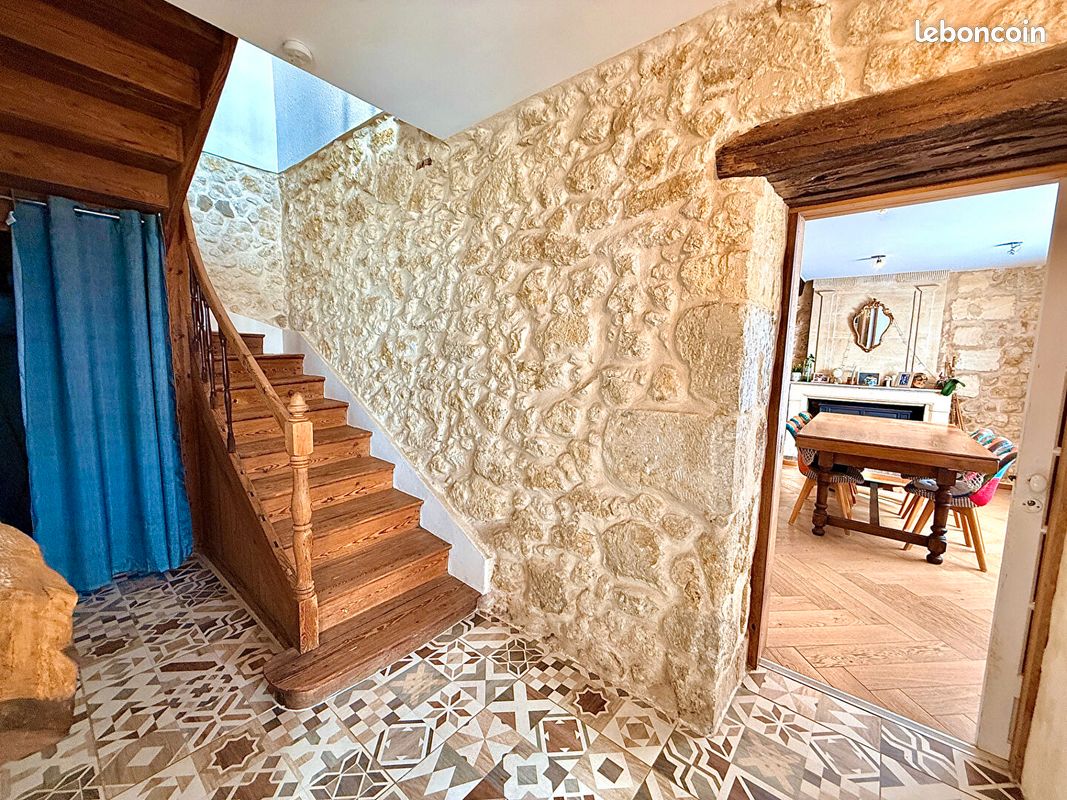 Maison 6 pièces 150 m² · à Sainte-Eulalie · 150 m² · 348 000 €