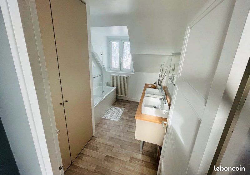 Appartement 3 pièces 70 m² · à Granville · 70 m² · 810 €/mois