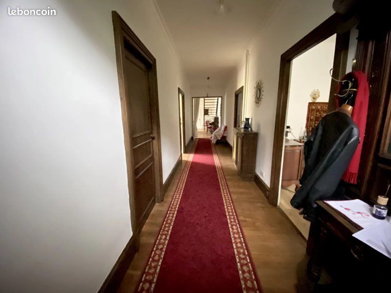 Maison 7 pièces 315 m² · à Ruffec · 315 m² · 260 000 €
