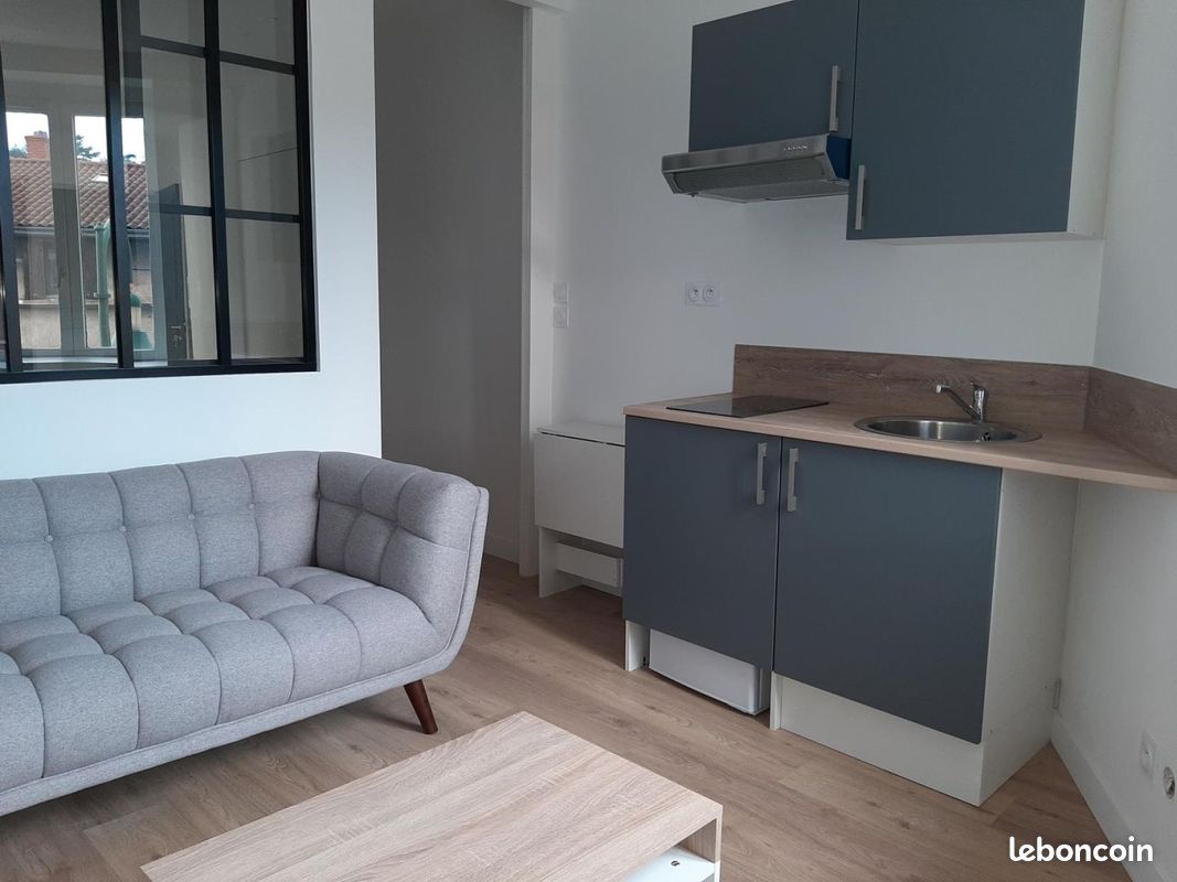 Appartement 1 pièce 25 m² · à Tassin-la-Demi-Lune · 25 m² · 651 €
