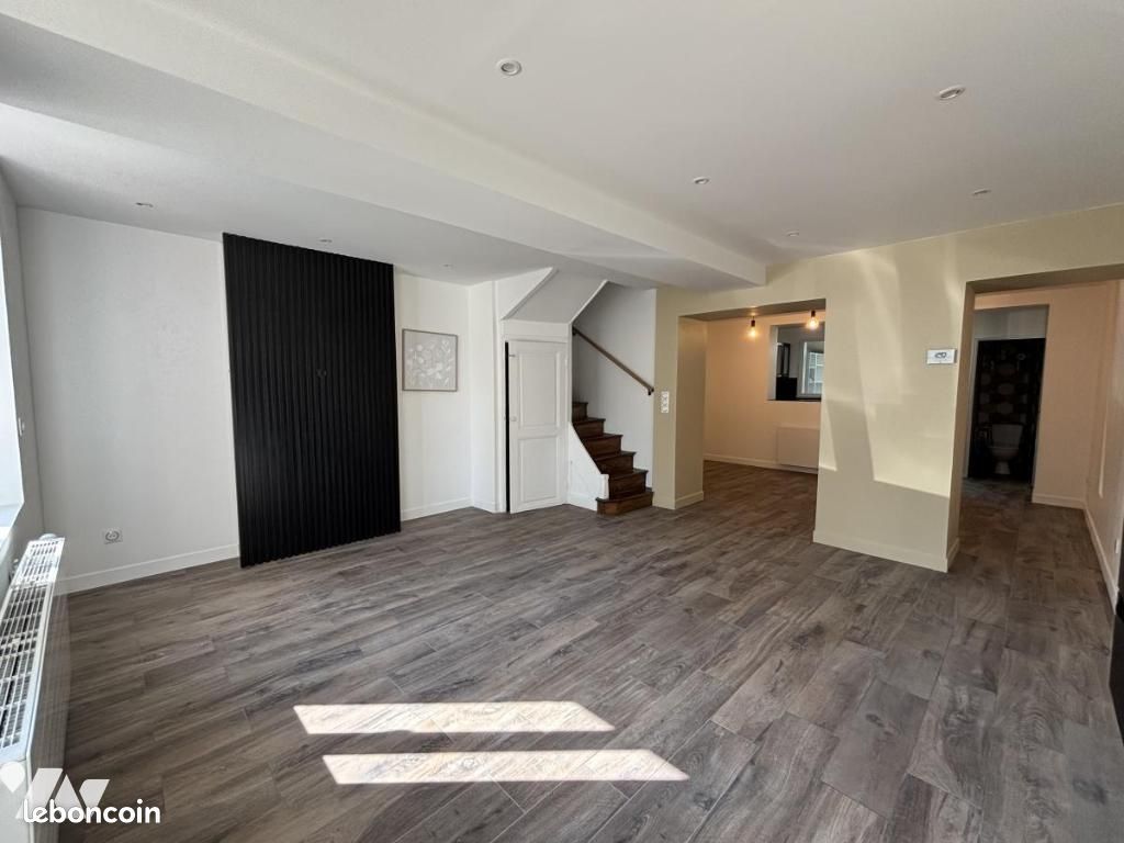 Maison 105 m² · à Amiens · 105 m² · 980 €