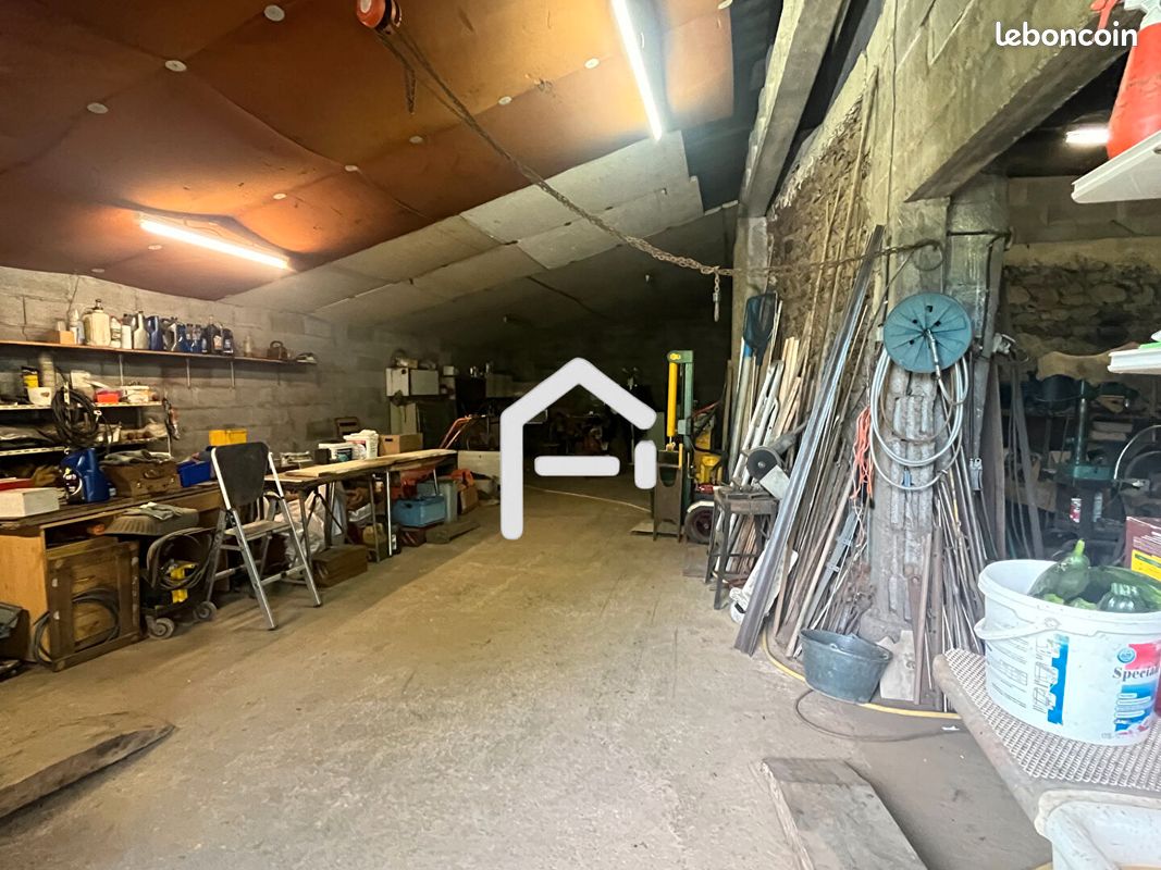 Maison 4 pièces 101 m² · à Le Champ-Saint-Père · 101 m² · 64 900 €