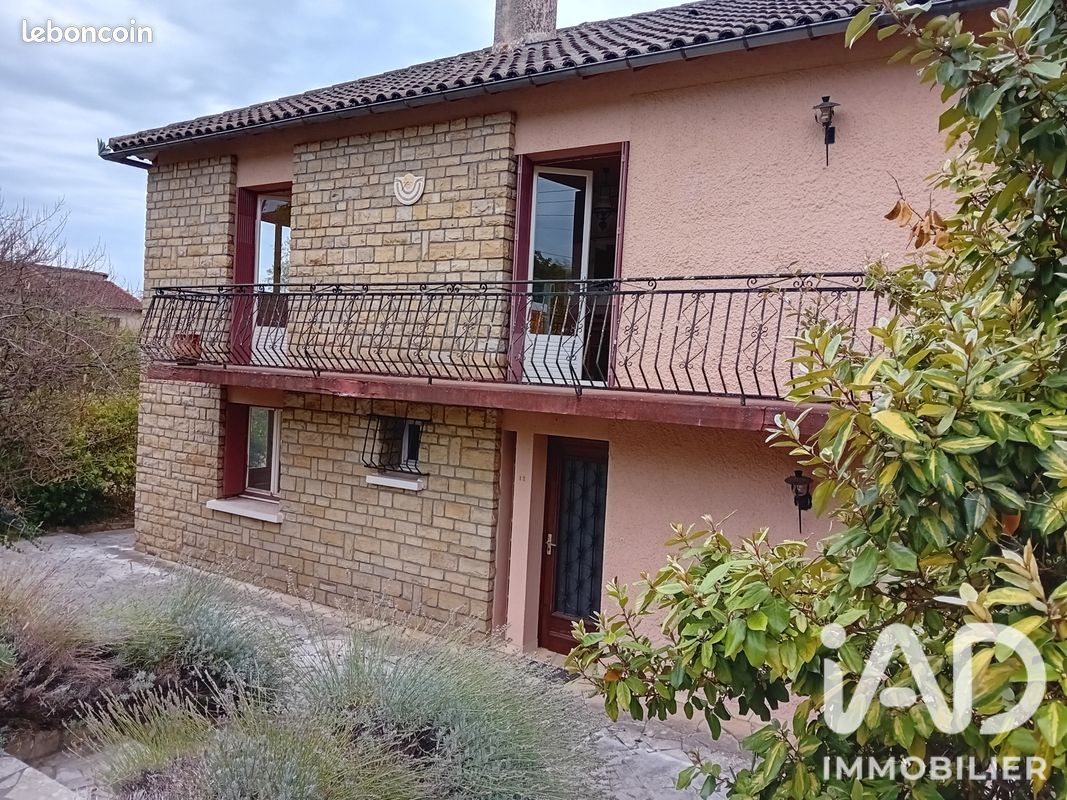 Maison 8 pièces 141 m² · à Castelnau-Montratier · 141 m² · 163 500 €