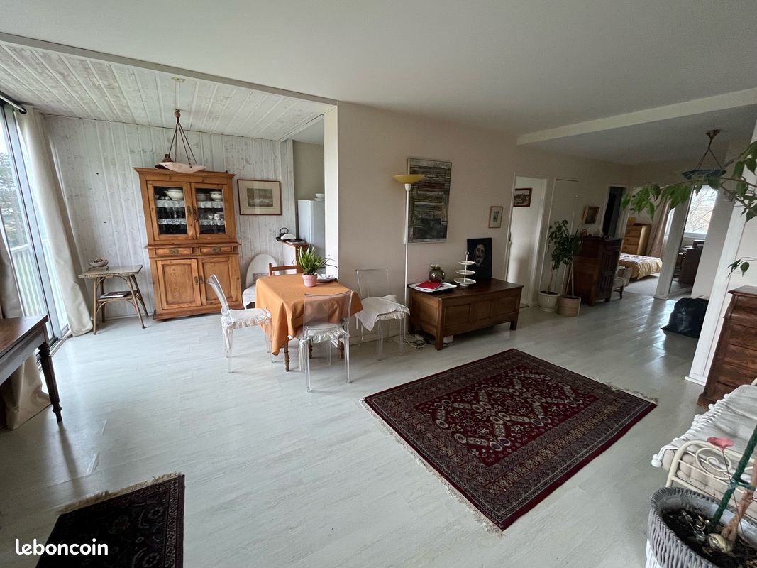 Appartement 3 pièces 79 m² · à Poitiers · 79 m² · 97 000 €