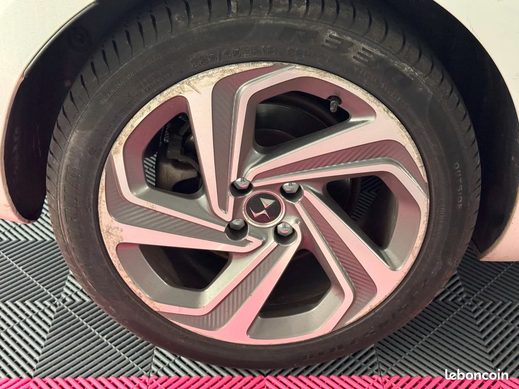 DS DS5 Hybrid 4x4 ETG6 So Chic (image 32)