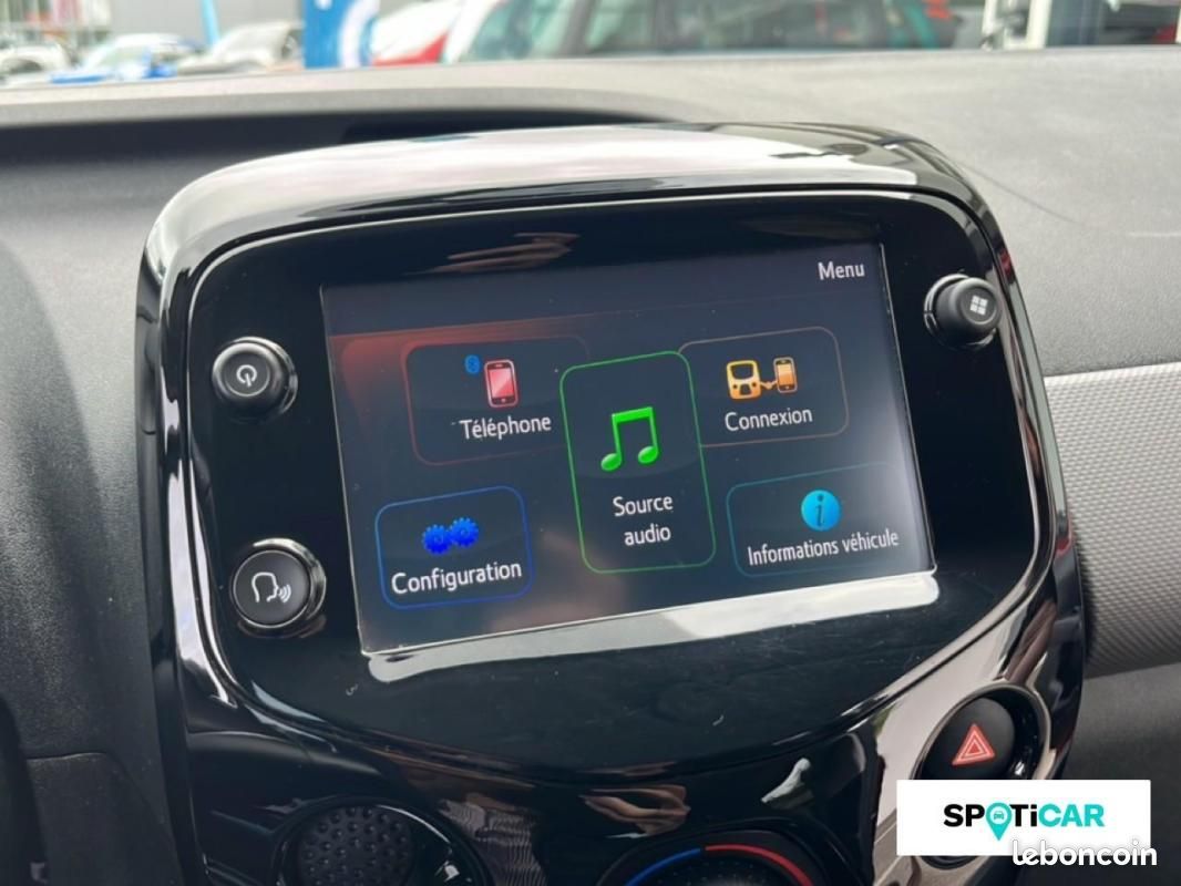 Peugeot 108 VTi 72ch S&S BVM5 Style (image 15)