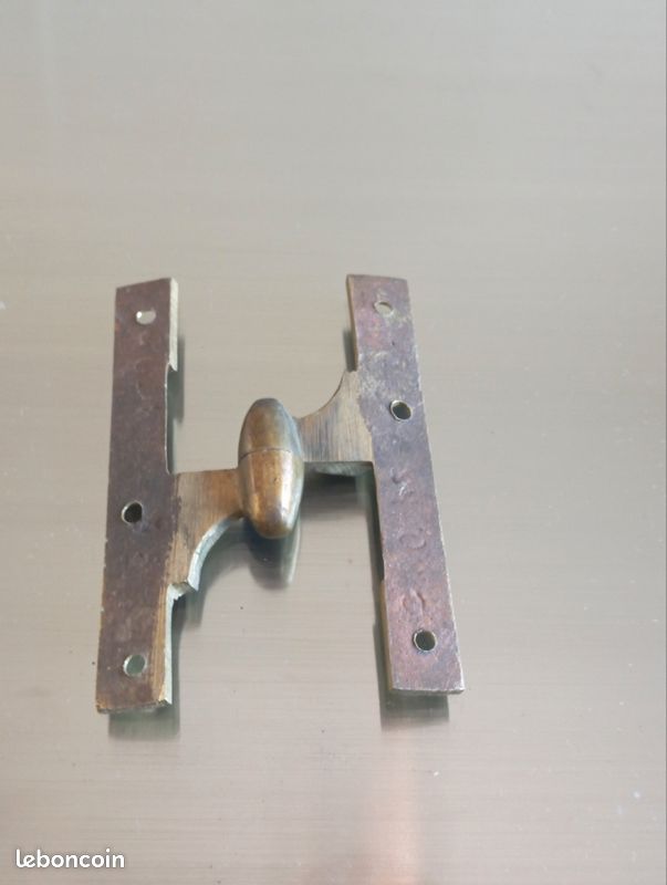 Ensemble de pièces en bronze anciennes pour meubles (image 6)