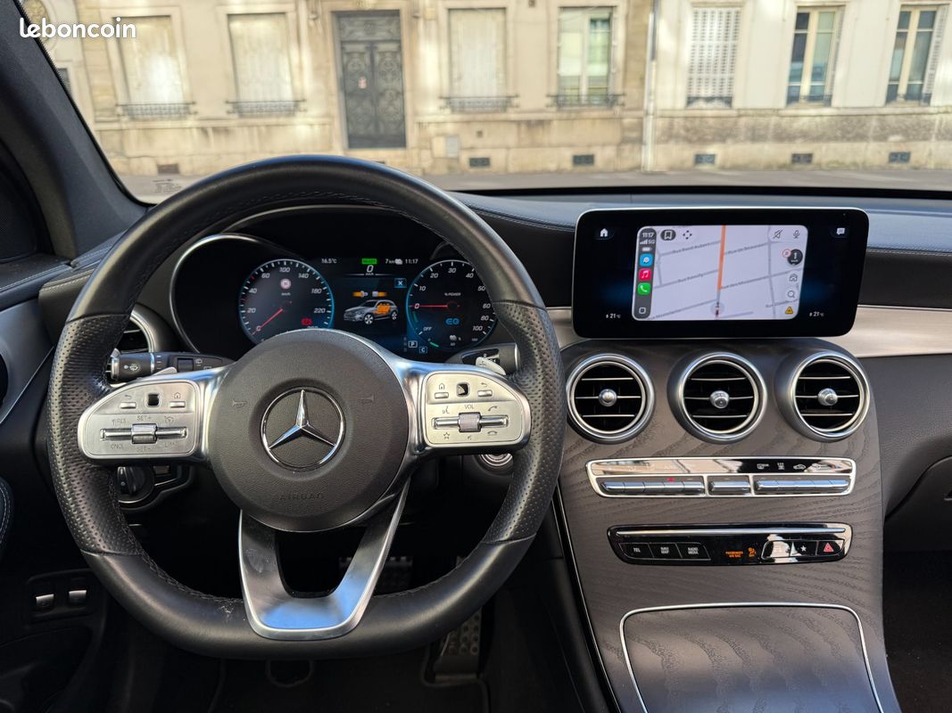 MERCEDES GLC 300 e 9G-Tronic 4Matic AMG Line 320 ch HYBRID TOIT OUVRANT entretien 100% Mercedes garantie Mercedes (image 14)