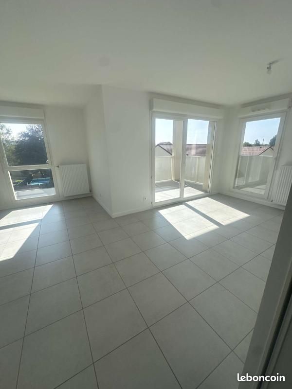Appartement 3 pièces 65 m² · à Bourgoin-Jallieu · 65 m² · 800 €/mois