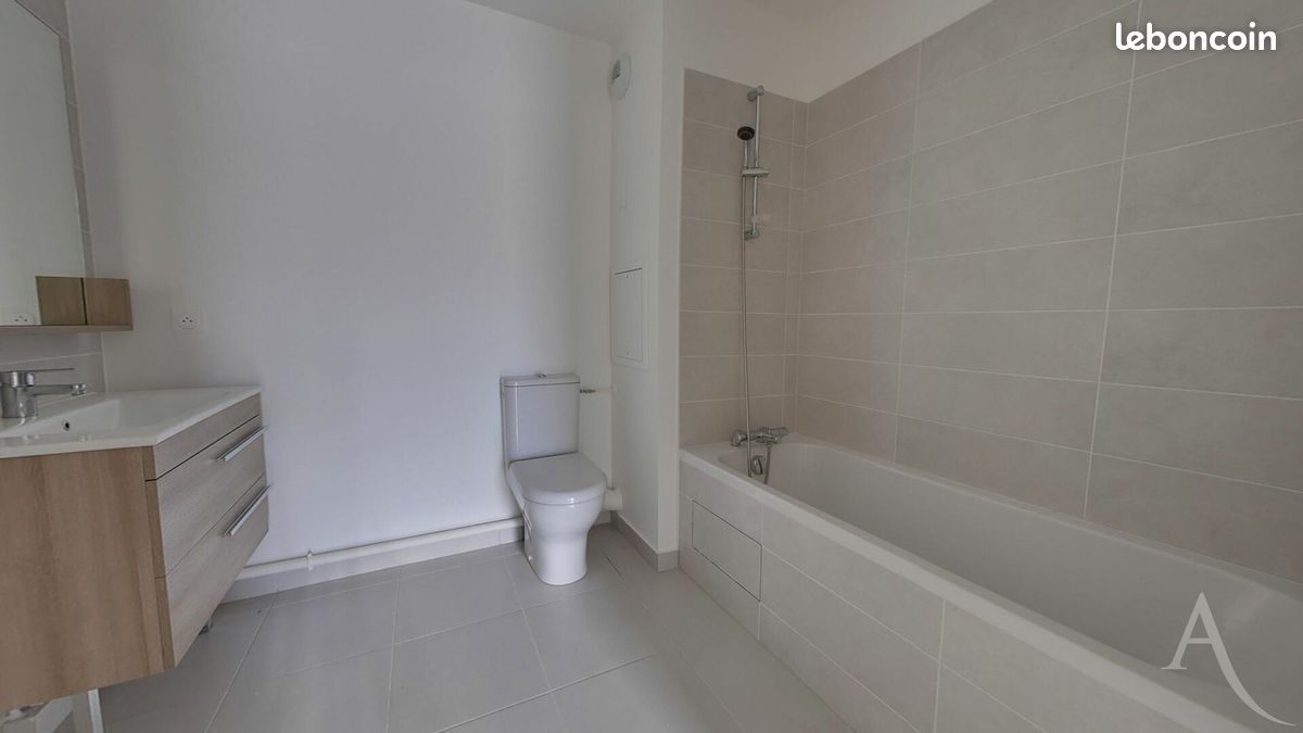 Appartement a louer montreuil - 4 pièce(s) - 69 m2 - Surfyn