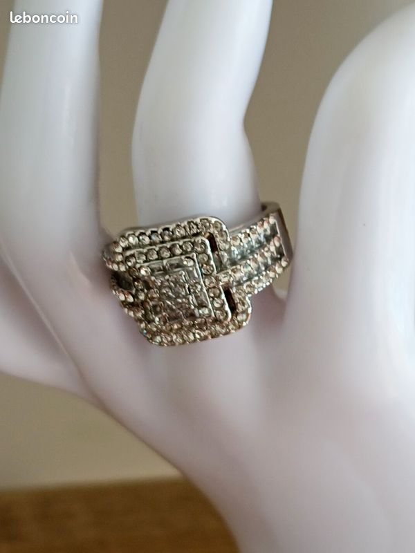 Bague En Acier Inoxydable Large - Modèle Carré Gravé Avec 'solitaire Diamant' - Taille 62