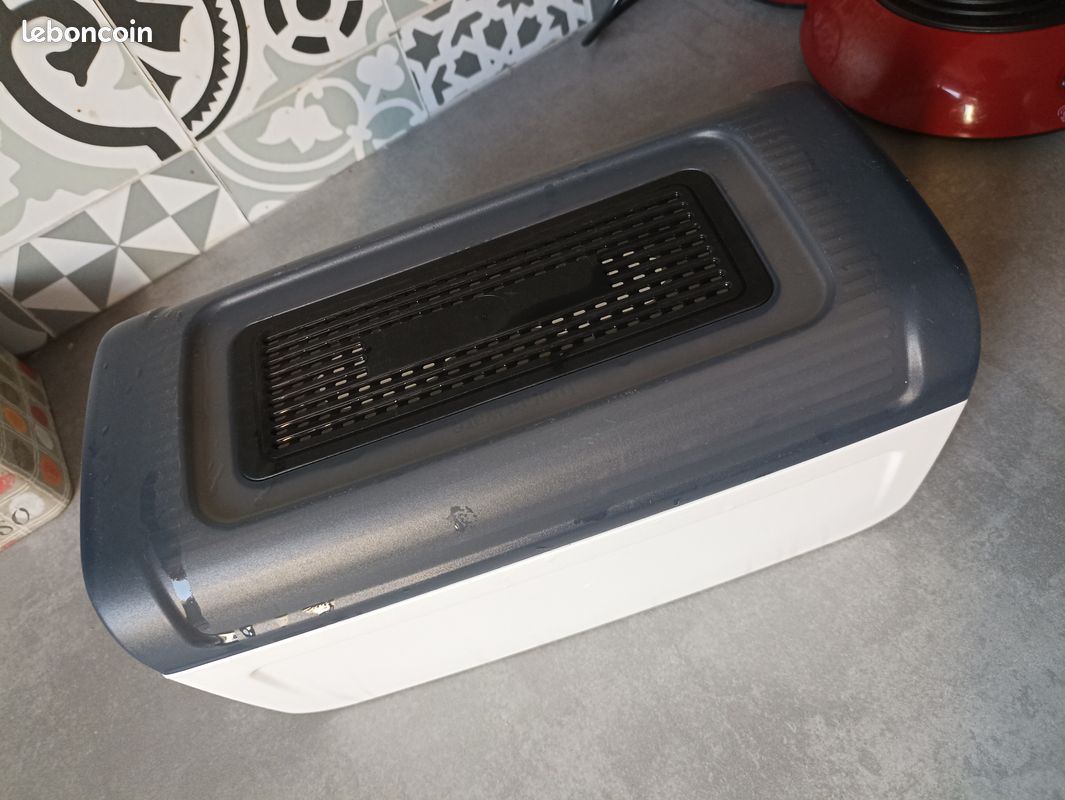 Boite a pain tupperware (image 1)