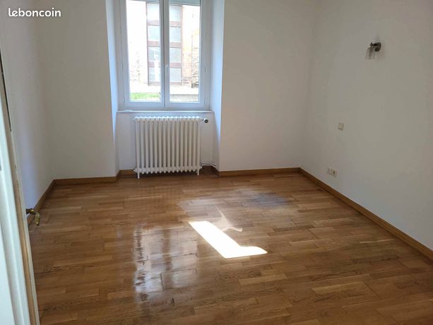 Appartement T4 refait à neuf au centre ville