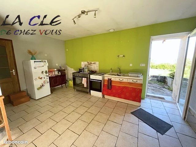 Maison 9 pièces 177 m² - Le Busseau 79240 (image principale 1)