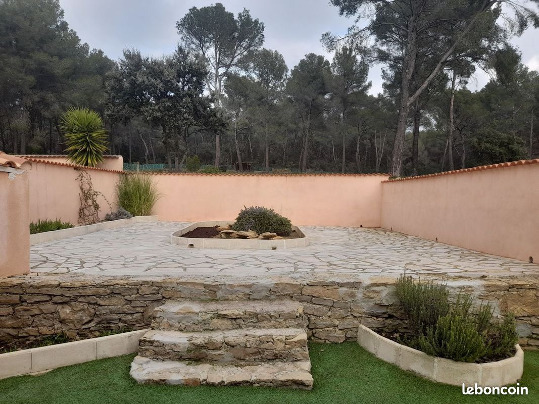 Appartement 4 pièces 105 m² · à Le Beausset · 105 m² · 1 700 €