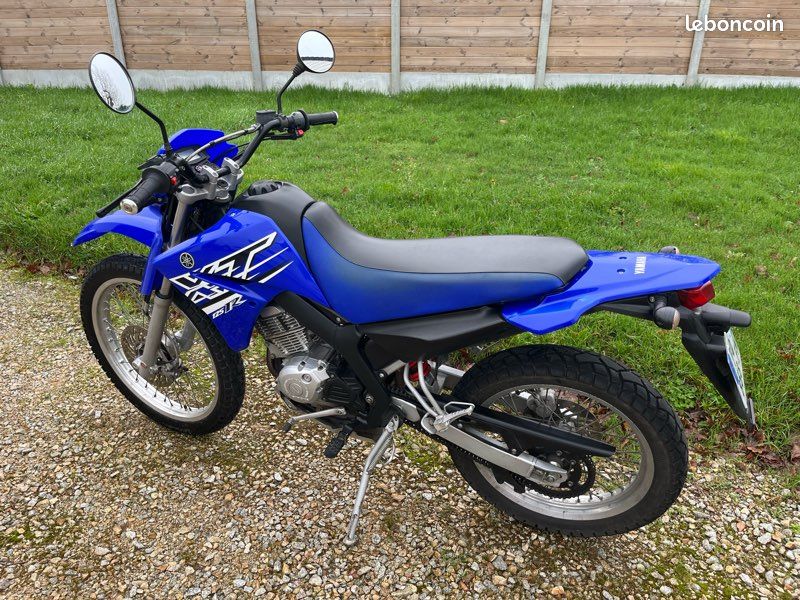Yamaha 125 XT - Motos