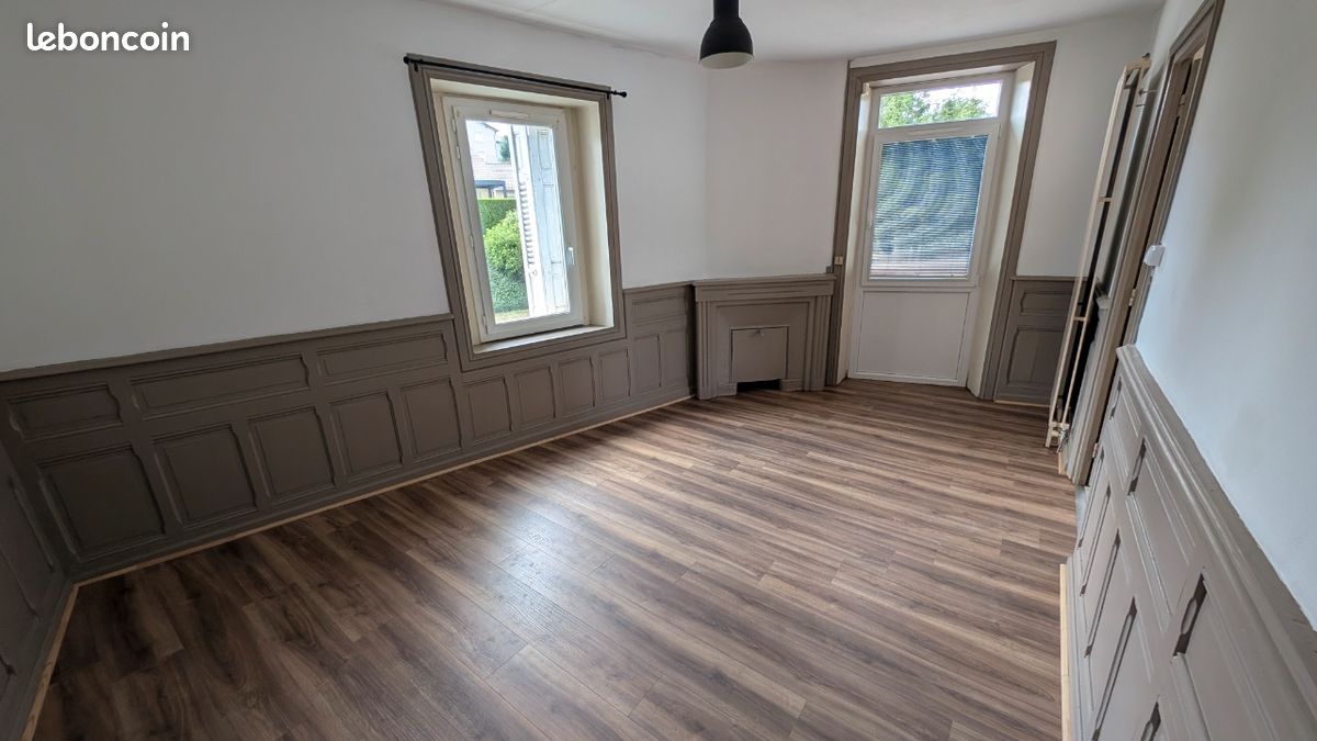 Appartement 3 pièces 57 m² · à Yssingeaux · 57 m² · 450 €