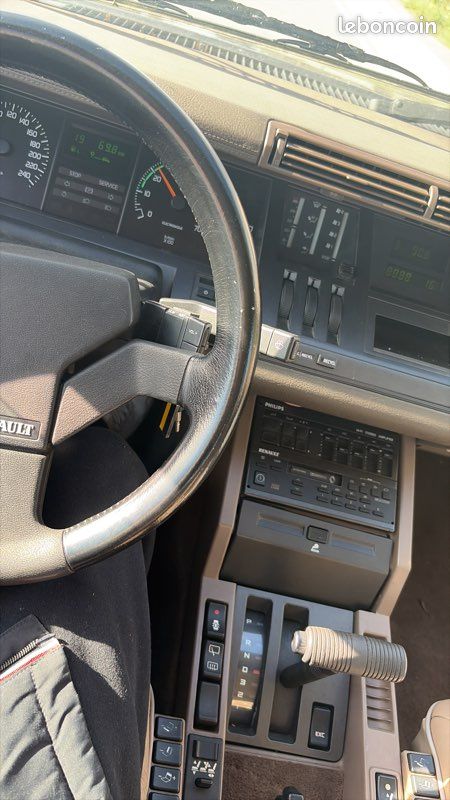 Renault 25 V6 injection 1991 145000 (image 3)