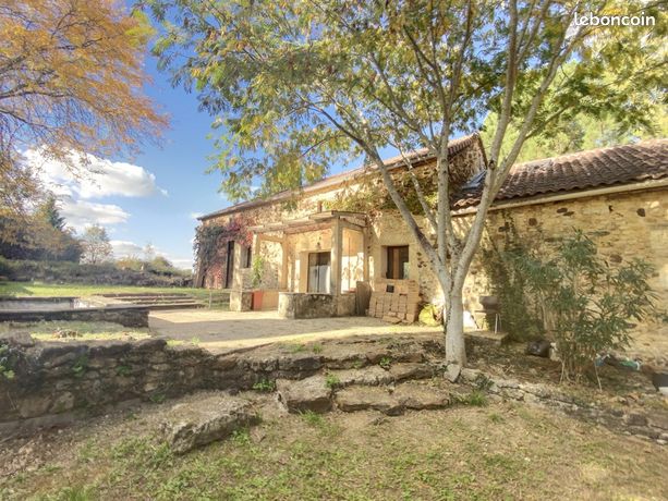 Ferme 6 pièces 280 m²