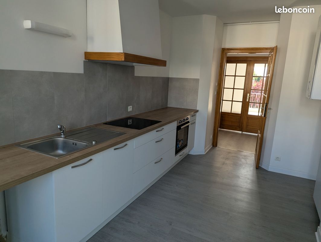 Appartement 4 pièces 96 m² · à Luxeuil-les-Bains · 96 m² · 650 €/mois
