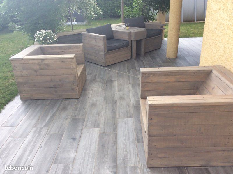 Fauteuil bois de palette et table (image 2)