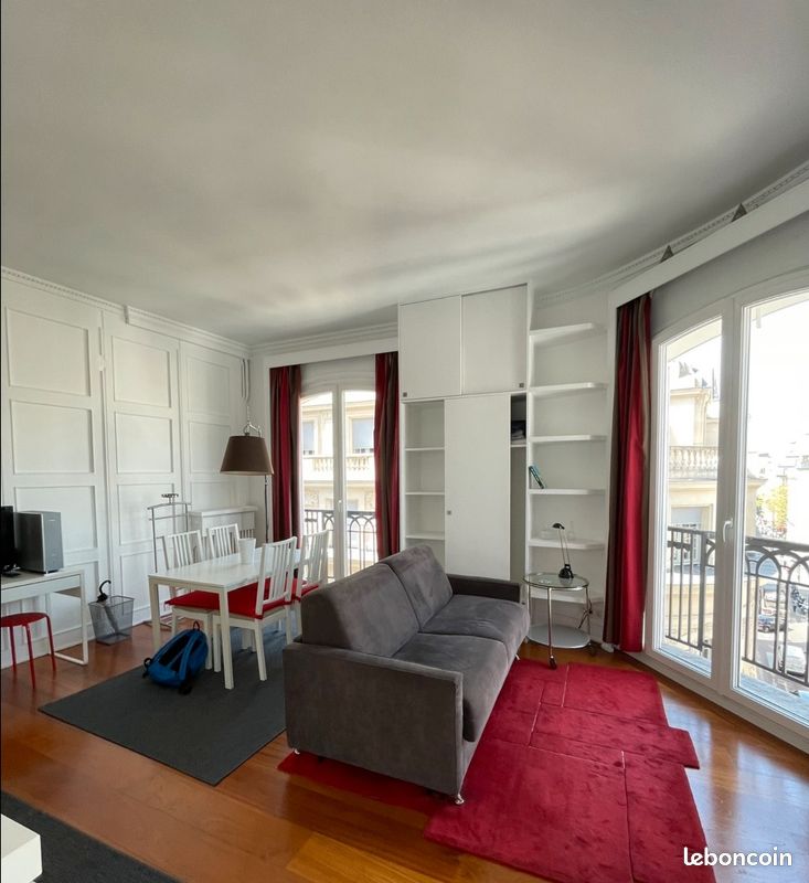 Appartement 1 pièce 27 m² · à Paris · 27 m² · 1 900 €