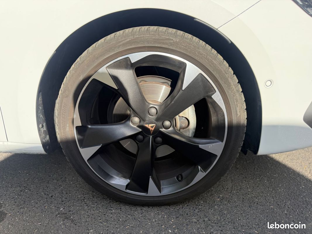 CUPRA LEON 2.0 TDI 150 ch DSG7 V SIEGES CHAUFFANTS / VOLANT CHAUFFANT/ 2026 (image 29)