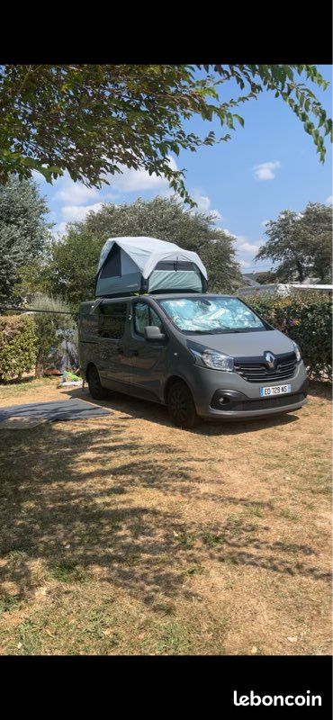 Vends Renault trafic 3 5 places 2016 (image 1)