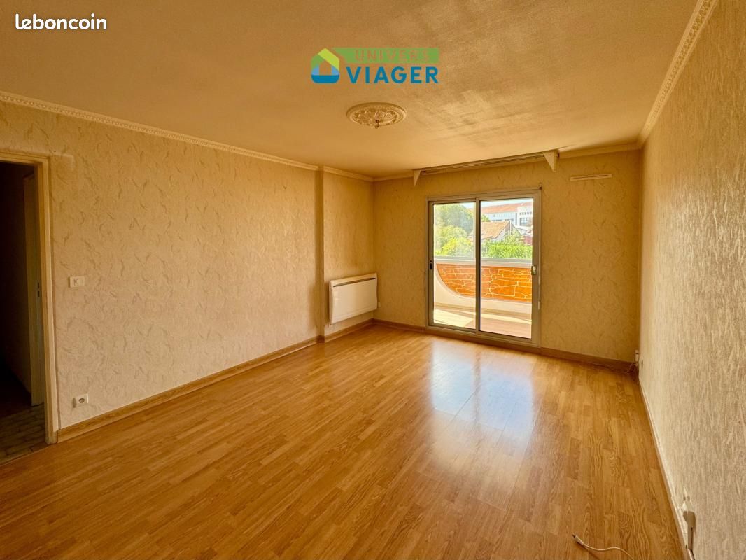 Appartement 2 pièces 57 m² · à Besançon · 57 m² · 35 000 €