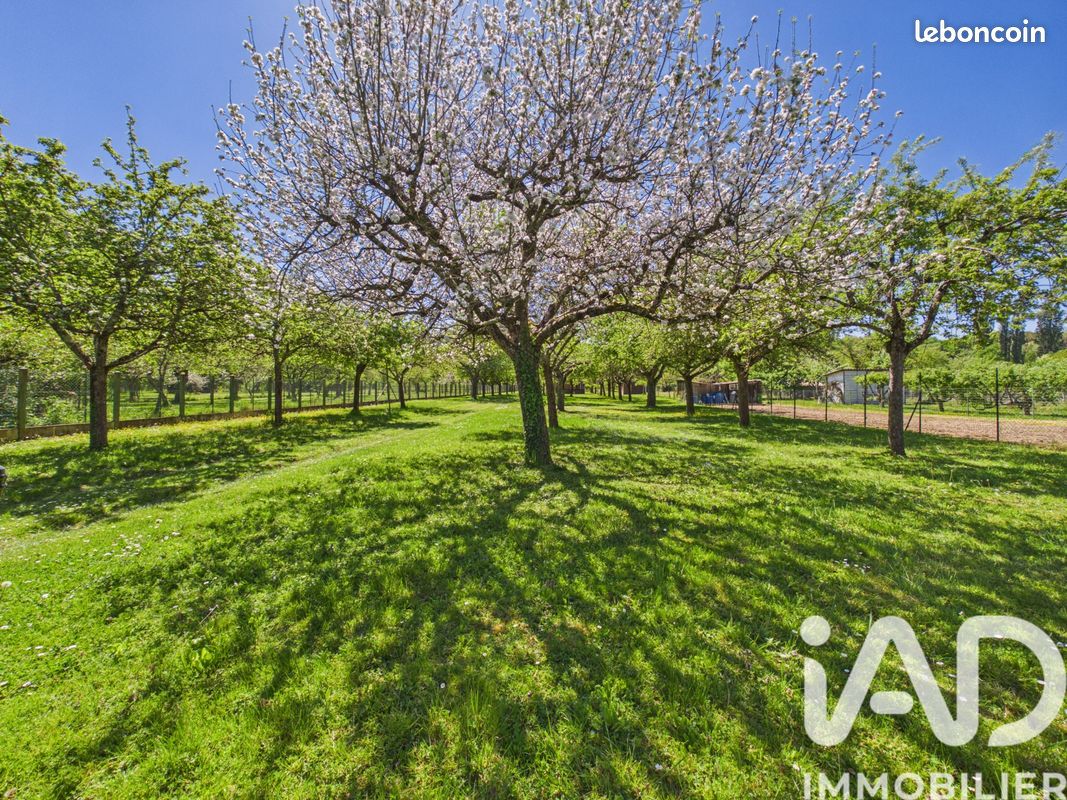 Terrain 4773 m² · à Aix-Villemaur-Pâlis · 4 773 m² · 65 500 €