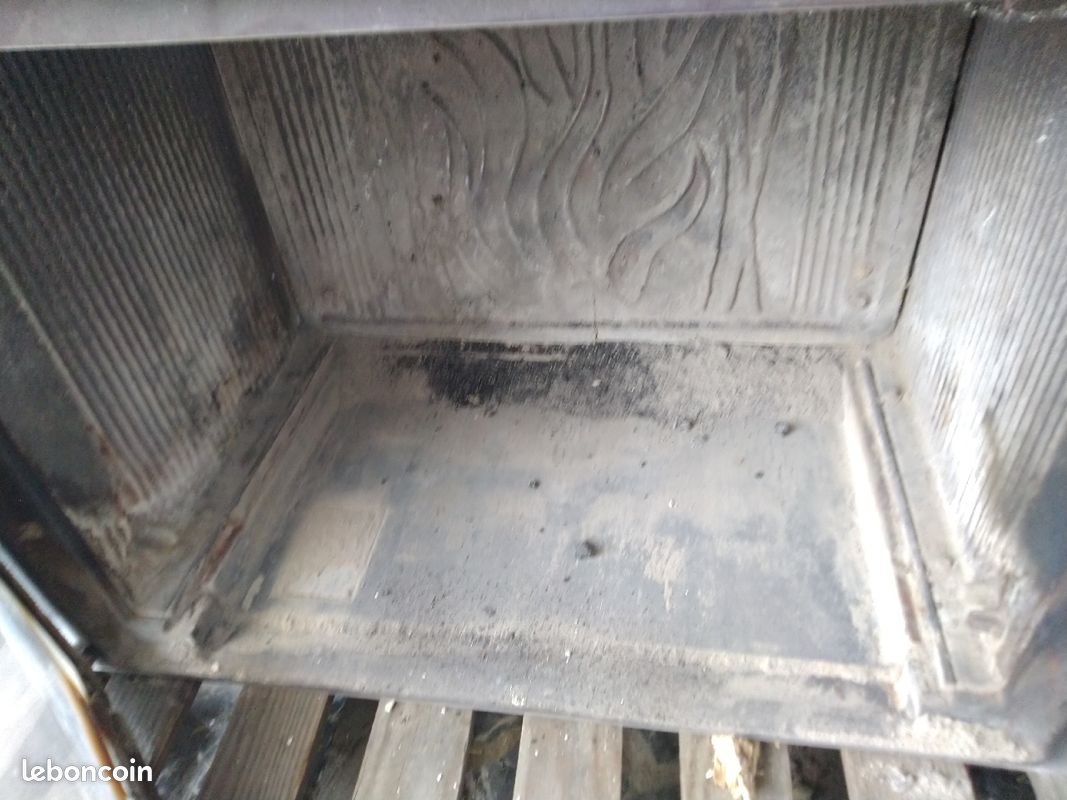 Insert en fonte 14kw bon état général (image 3)