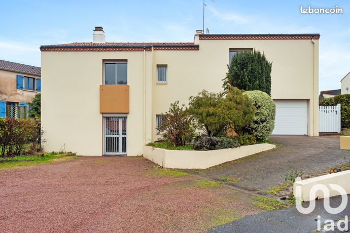 Maison 6 pièces 158 m²