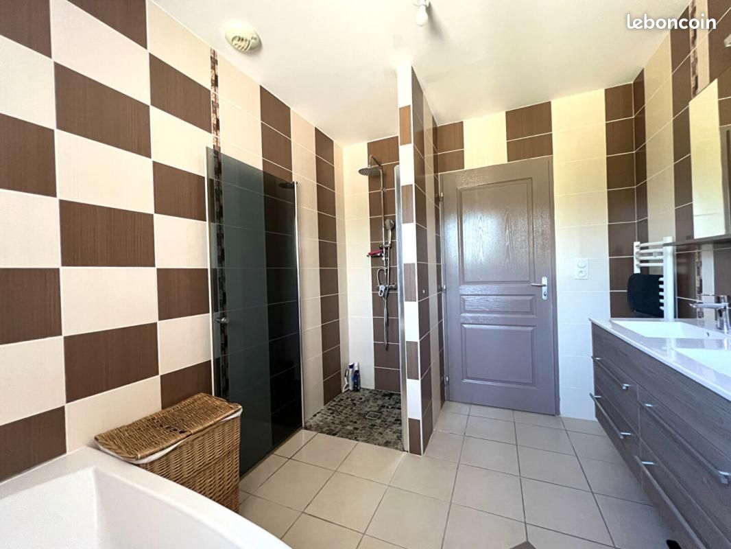 Maison 5 pièces 98 m² - Pouillon 40350 (image principale 16)