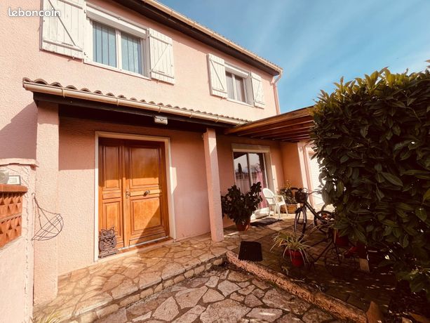 Villa 10 pièces 194 m²