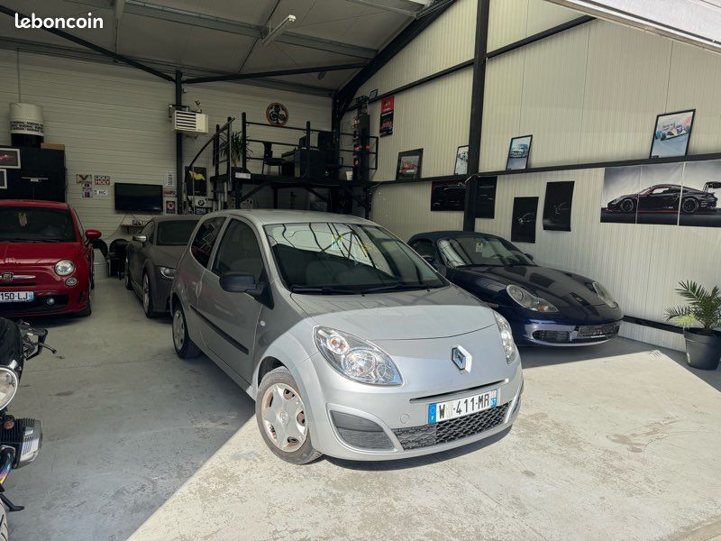 Renault twingo 1.2 essence 58ch Clim IDEAL JEUNES PERMIS (image 1)
