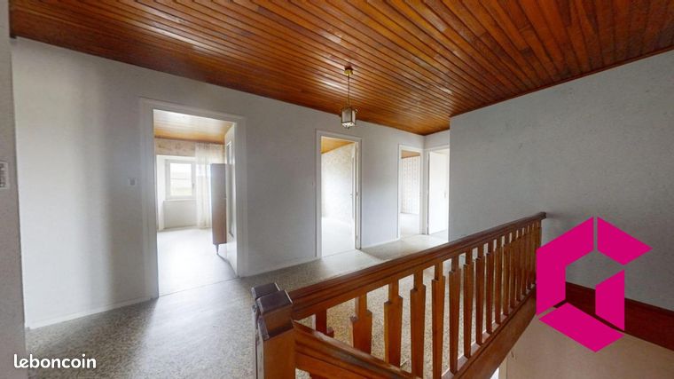 Maison 8 pièces 161 m²
