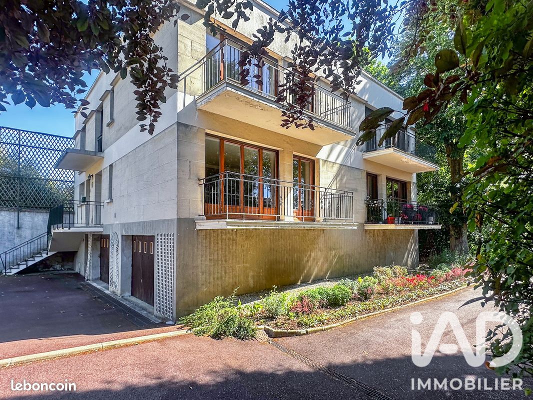Appartement 6 pièces 151 m² · à Saint-Nom-la-Bretèche · 151 m² · 549 000 €