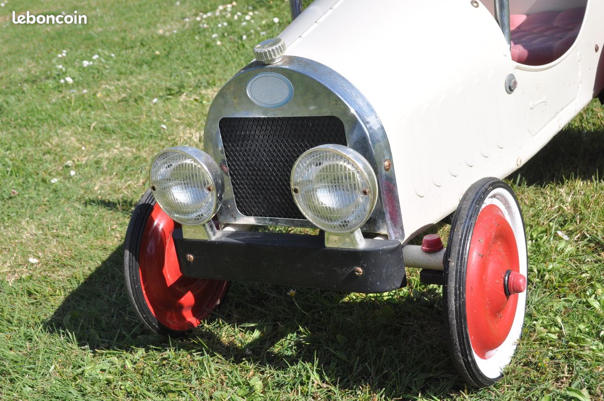 Voiture Baghera à pédales (image 3)
