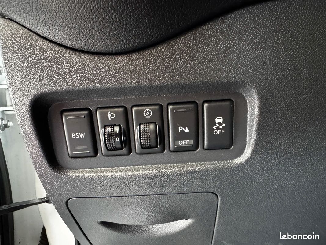Renault KOLEOS Initiale LIMITED + ATTELAGE (image 16)