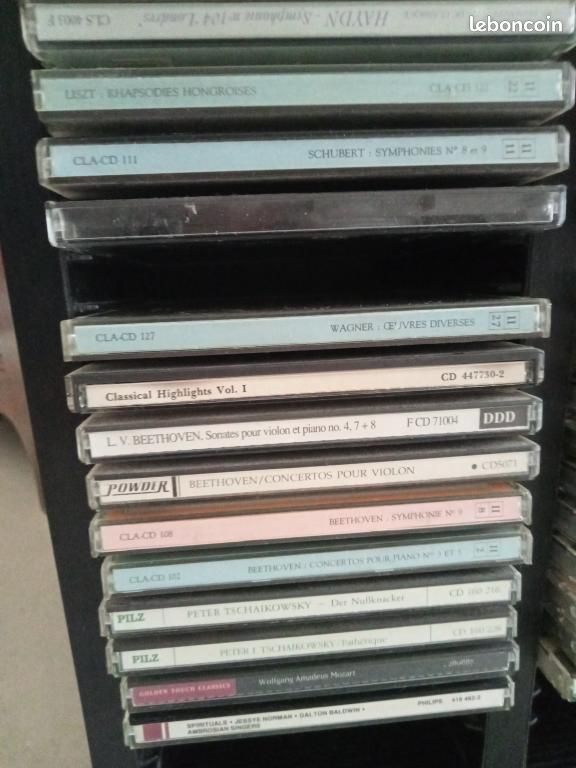 Lot CD avec meuble (image 6)