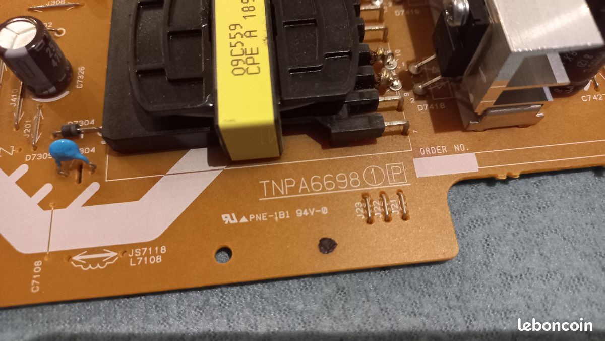 PANASONIC LED MODEL TX-43GX550E Carte Alimentation pour ce Téléviseur