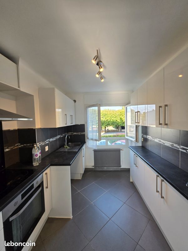 Appartement 3 pièces 53 m² · à Sartrouville · 53 m² · 1 100 €/mois