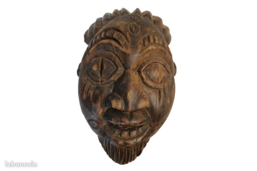 Masque africain en bois sculpté – décoration ethnique – 37 cm (image 1)